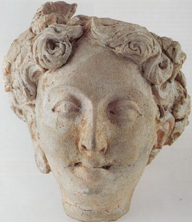Голова женщины. Скульптура в греко-бактрийском стиле.